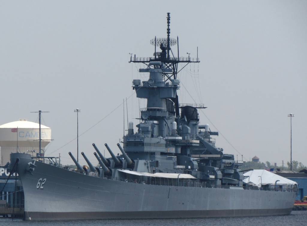 USS New Jersey - battleship - US Navy - WWII - Korean War - Vietnam War - Flagship - Philadelphia