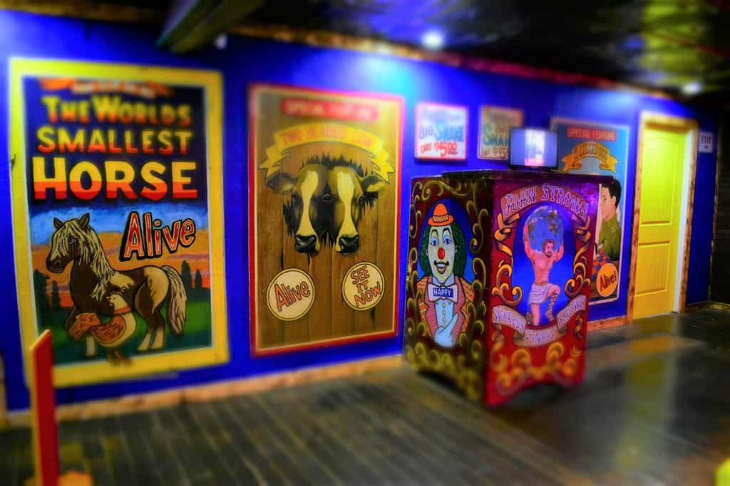 The Uranus Sideshow Museum is a throwback to carnival days of the early 1900s.